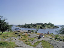 View from Kaivopuisto park towards island Harakka - Last view 2023-05-14