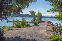 A swim pier in Klobben, Espoo. Kasavuori rock on the background. - Last view 2022-06-18
